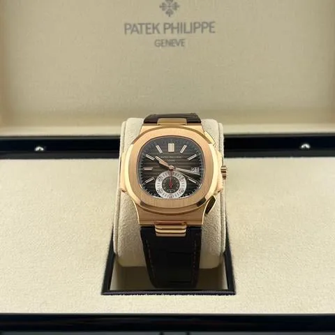 Patek Philippe Nautilus 5980R-001 40.5mm Rose gold Brown 2