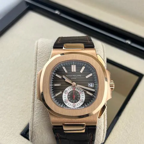 Patek Philippe Nautilus 5980R-001 40.5mm Rose gold Brown 3