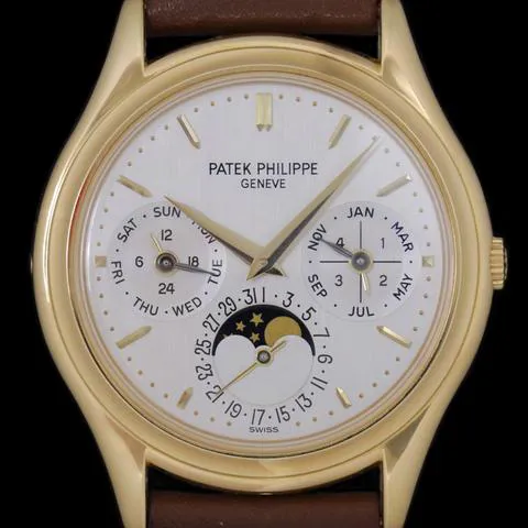 Patek Philippe Perpetual Calendar 3940J-014 36mm Yellow gold Silver