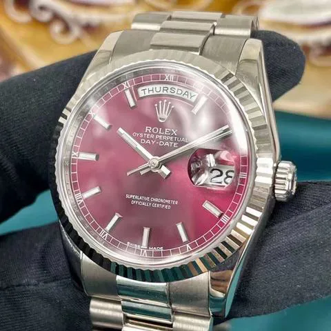 Rolex Day-Date 36 118239 36mm White gold Red