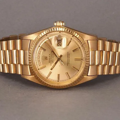 Rolex Day-Date 36 1803 36mm Yellow gold Silver