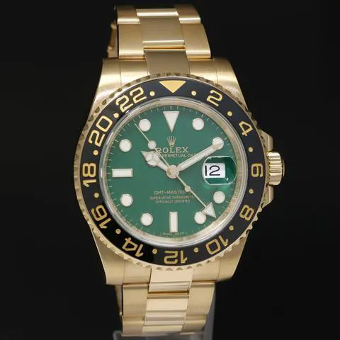 Rolex GMT-Master II 116718 40mm Ceramic Green 2