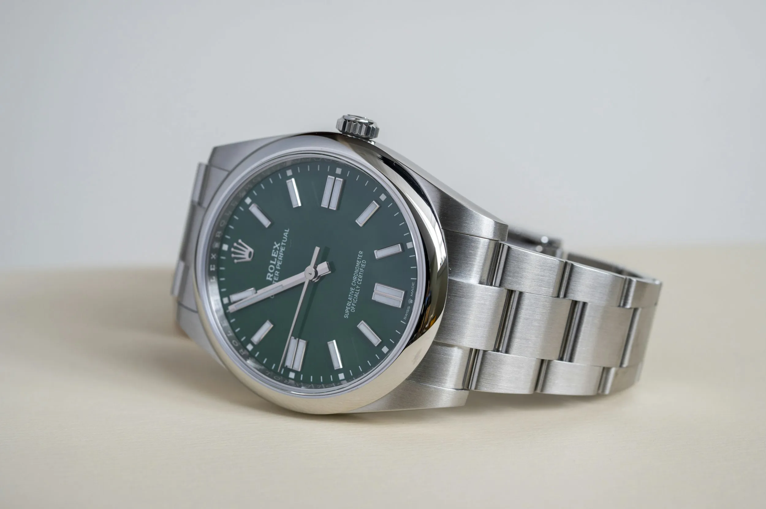 Rolex Oyster Perpetual 41 124300 41mm Stainless steel Green 1