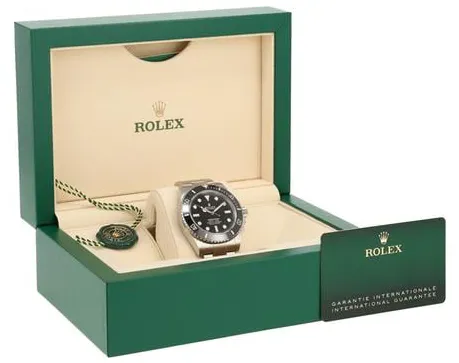 Rolex Submariner 124060 41mm Stainless steel Black 6