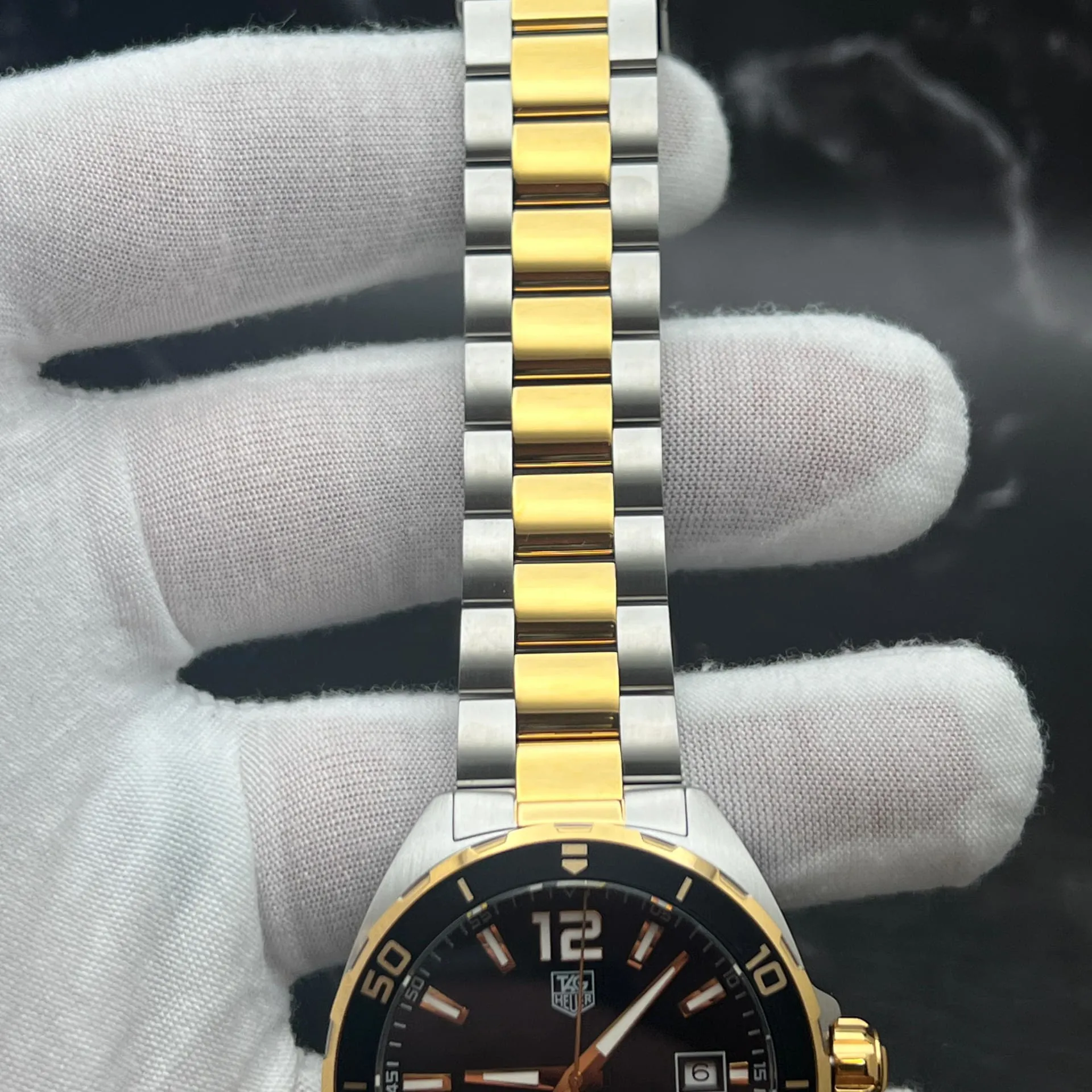 TAG Heuer Formula 1 Quartz WAZ1121.BB0879 41mm Yellow gold Black 4