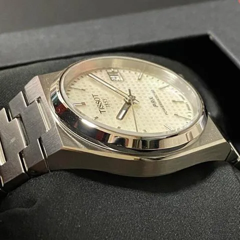 Tissot T-Classic T137.207.11.111.00 35mm Stainless steel White Mother of Pearl 5