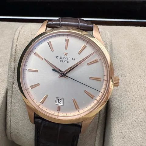 Zenith Captain Central Second 18.2020.670/11.C498 40mm Rose gold Silver