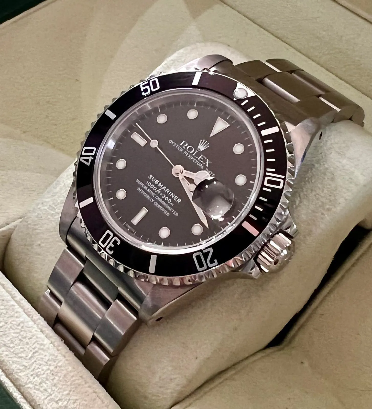 Rolex Submariner 16610 40mm Stainless steel Black 2