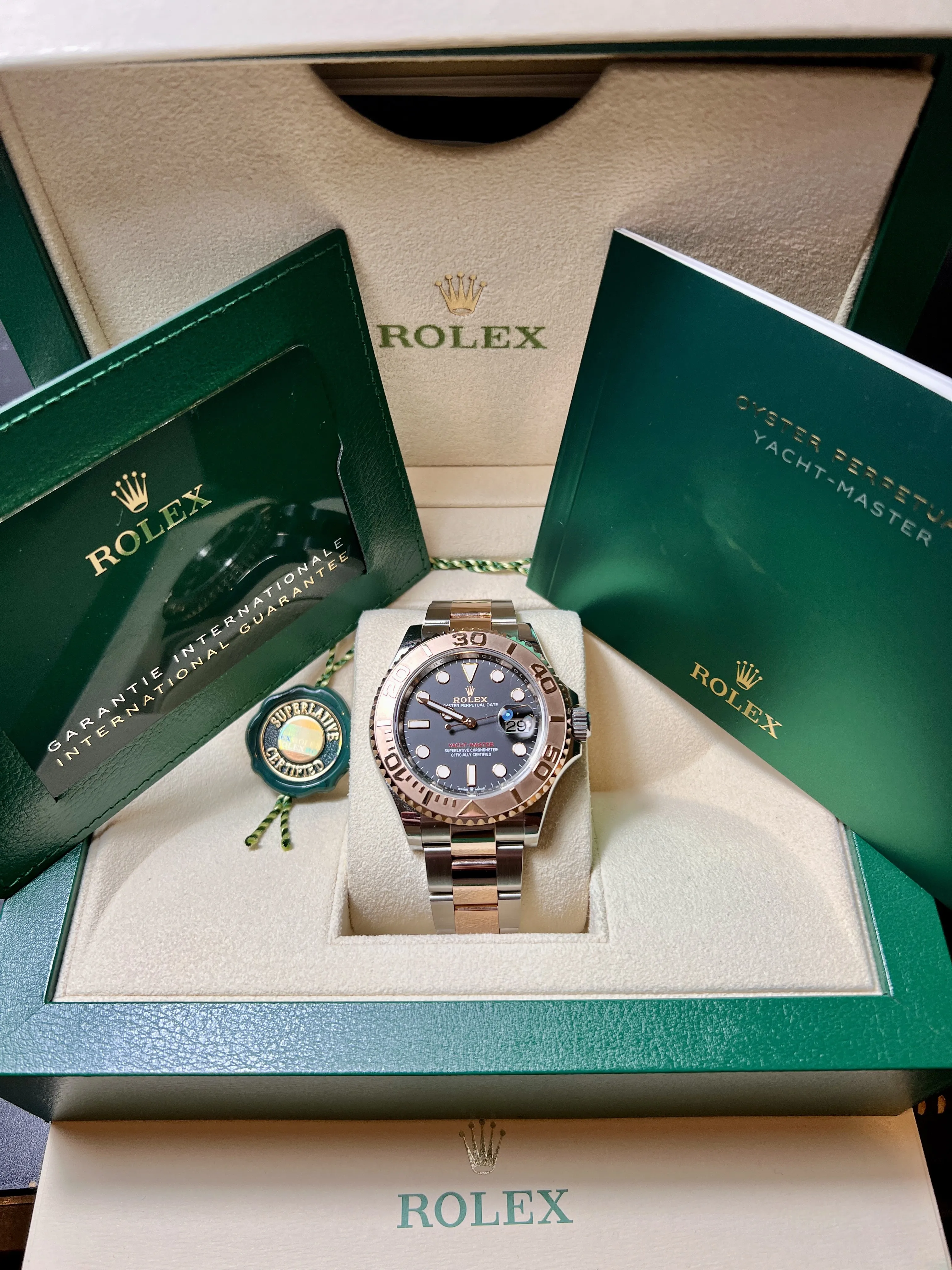 Rolex Yacht-Master 40 126621 40mm Yellow gold and Stainless steel Black 8