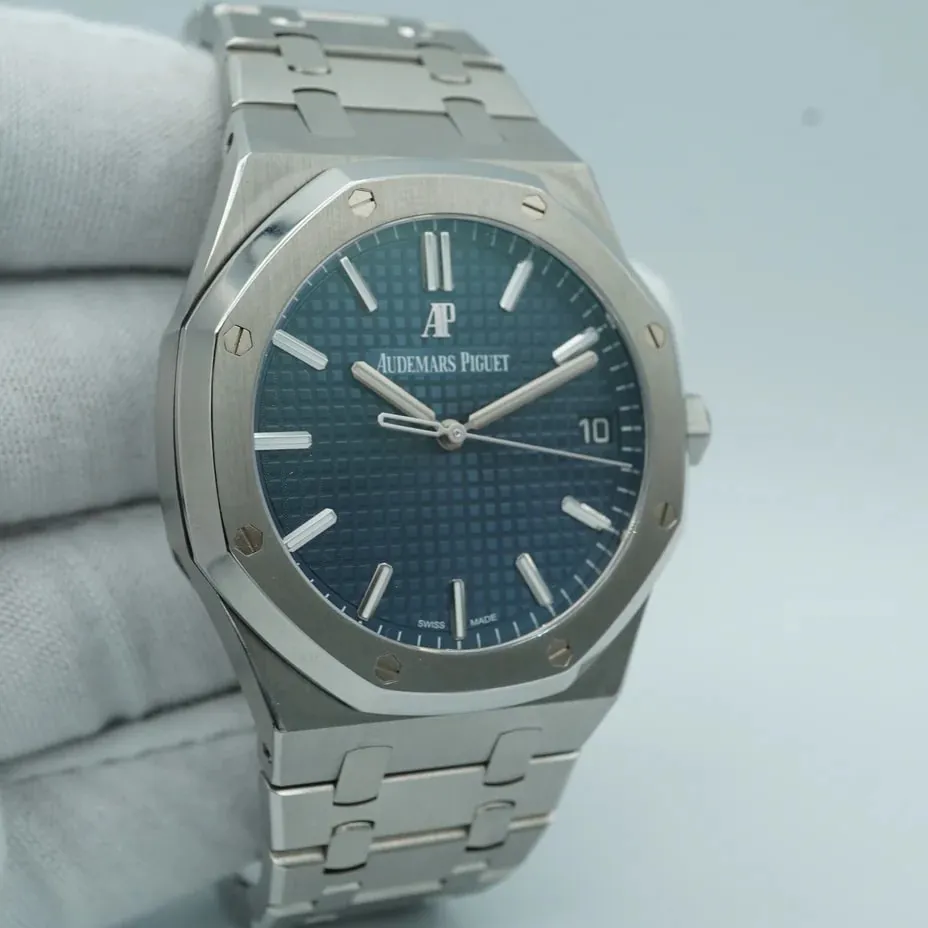 Audemars Piguet Royal Oak 15500ST.OO.1220ST.01 41mm Stainless steel Blue