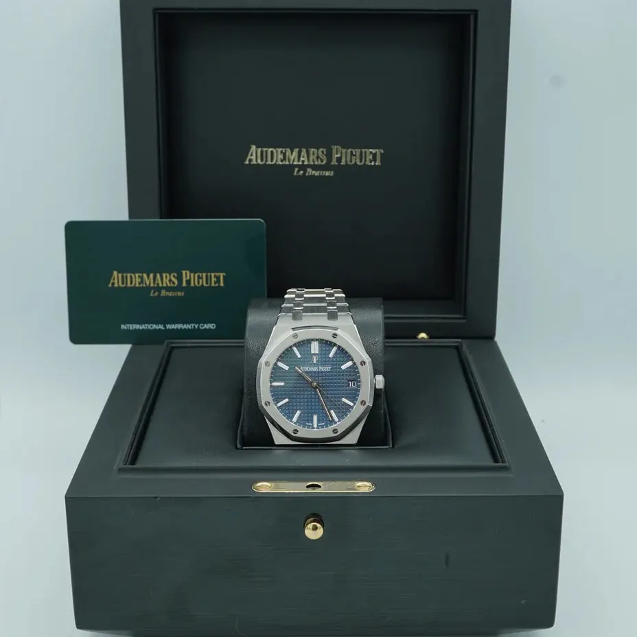 Audemars Piguet Royal Oak 15500ST.OO.1220ST.01 41mm Stainless steel Blue 7