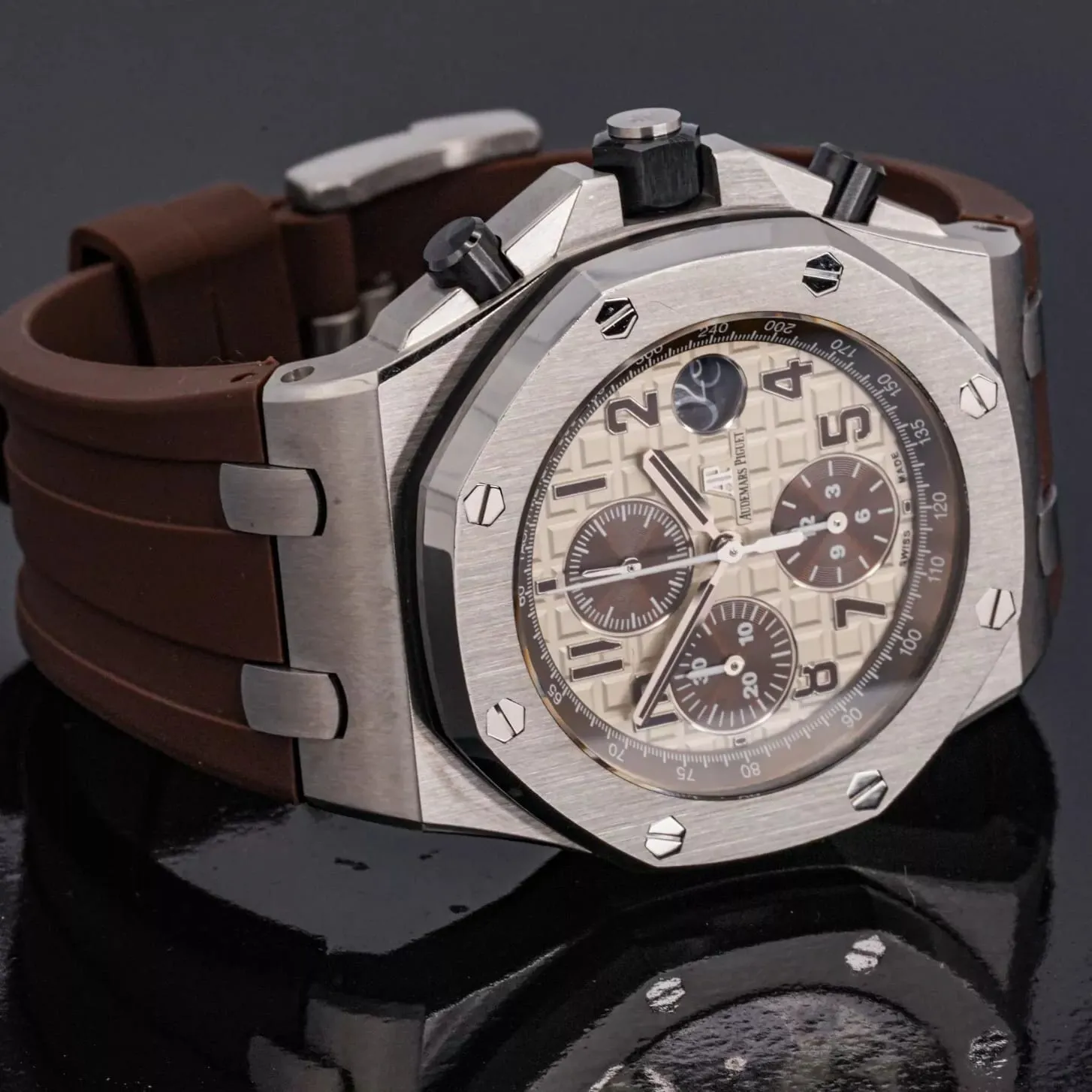 Audemars Piguet Royal Oak Offshore 26470ST.OO.A801CR.01 42mm Stainless steel Beige 4