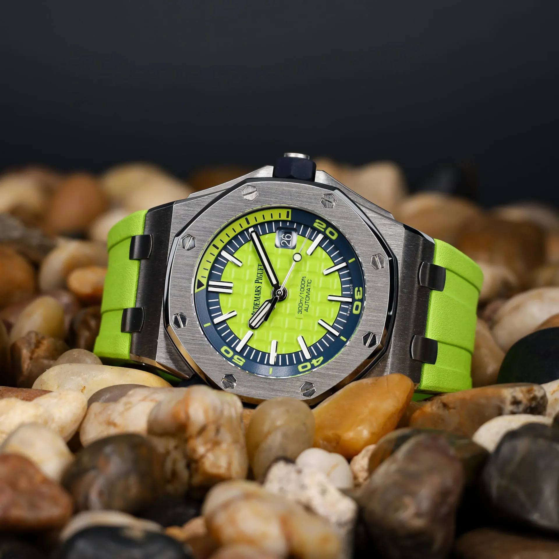 Audemars Piguet Royal Oak Offshore Diver 15710ST.OO.A038CA.01 42mm Stainless steel Green