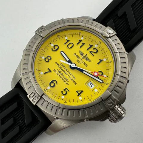 Breitling Avenger E17370 44mm Titanium Yellow 2