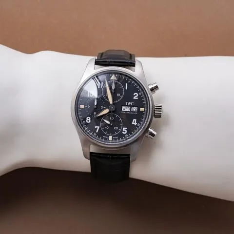 IWC Pilot IW387901 41mm Stainless steel Black 8