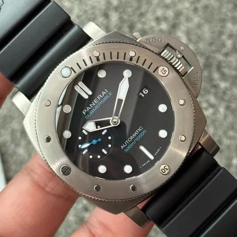 Panerai Submersible PAM 01305 47mm Titanium Black 5