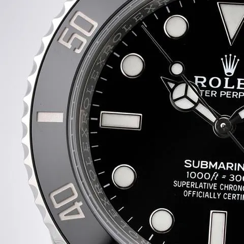 Rolex Submariner (No Date) 41 124060 41mm Stainless steel Black 11