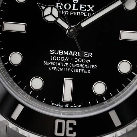 Rolex Submariner (No Date) 41 124060 41mm Stainless steel Black 12