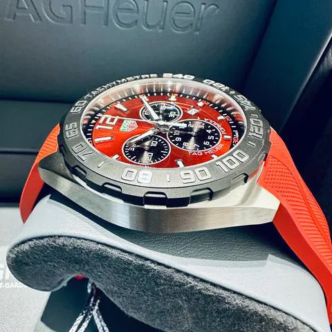 TAG Heuer Formula 1 CAZ101AN.FT8055 43mm Stainless steel Red 4