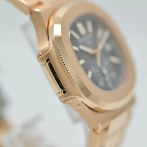 Patek Philippe Nautilus 5980/1R-001 40mm Rose gold Black 6