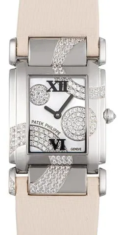 Patek Philippe Twenty~4 4914G-001 25mm White gold Diamond