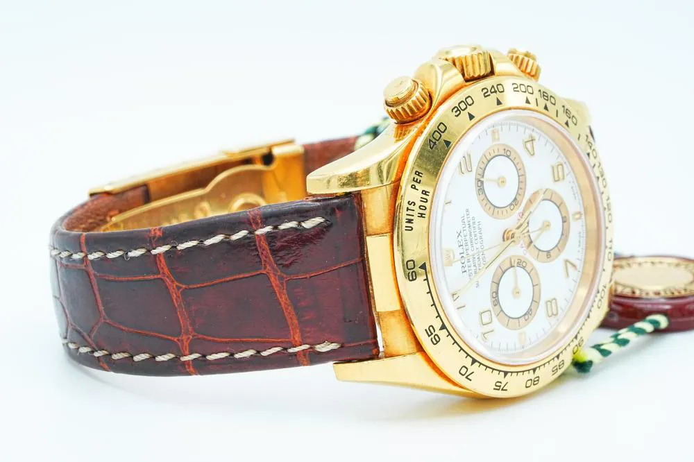 Rolex Daytona 16518 40mm Yellow gold White 2