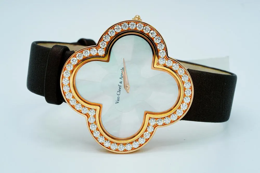 Van Cleef & Arpels Alhambra HH45534 40mm Diamond and 18k rose gold