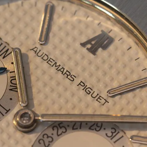 Audemars Piguet Royal Oak 25572ST Stainless steel White 6