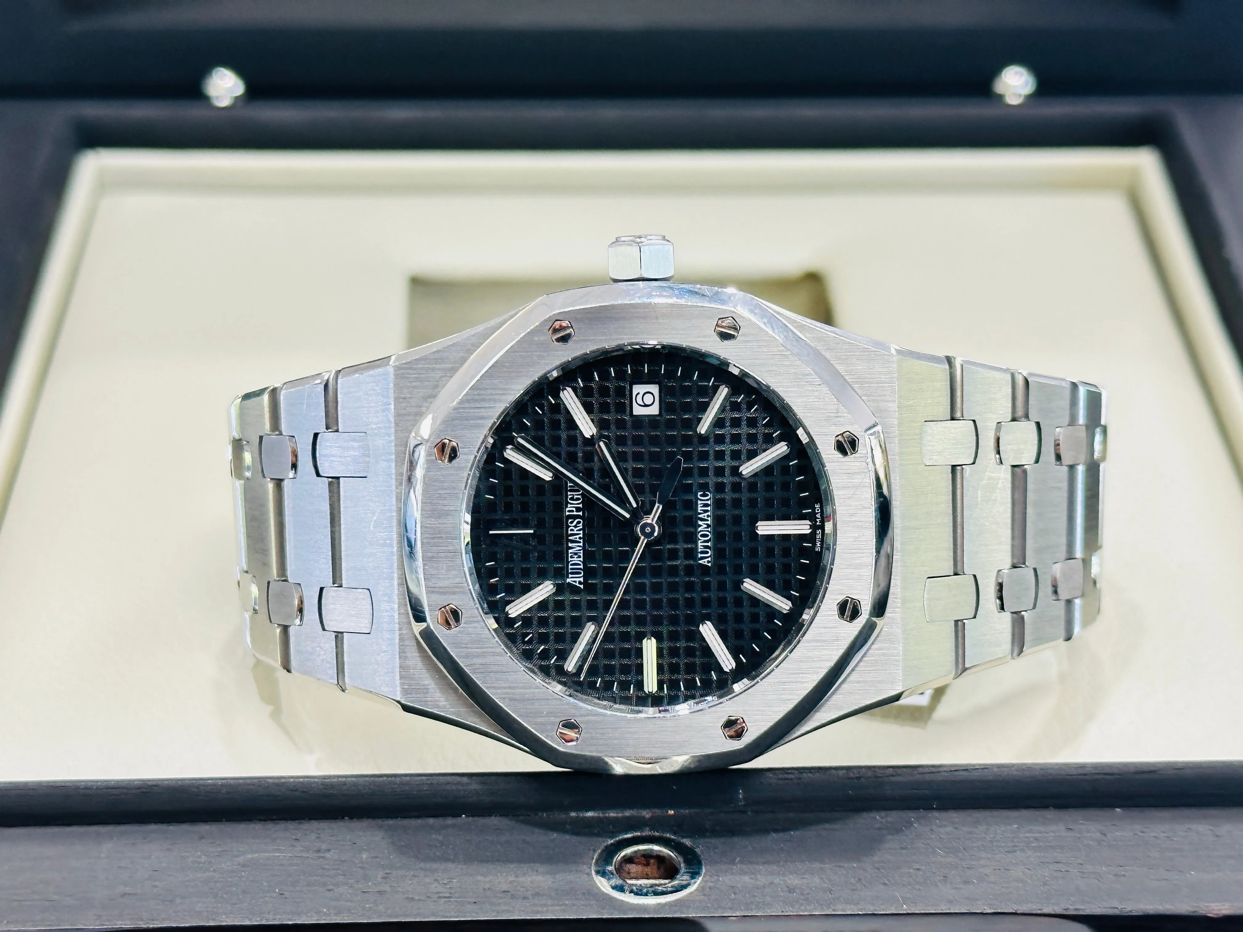 Audemars Piguet Royal Oak 15300ST.OO.1220ST.03 39mm Stainless steel Black 7