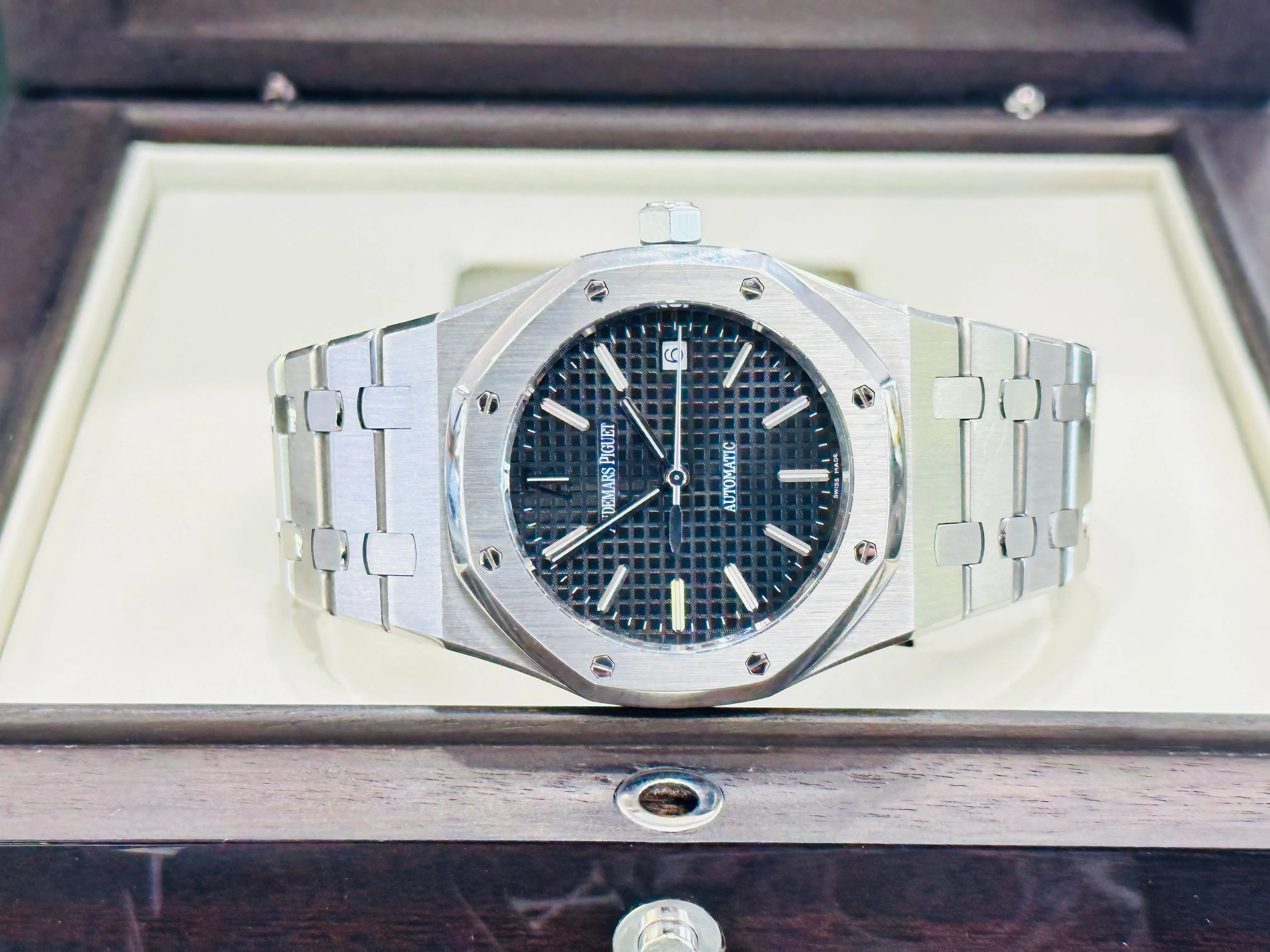 Audemars Piguet Royal Oak 15300ST.OO.1220ST.03 39mm Stainless steel Black 9