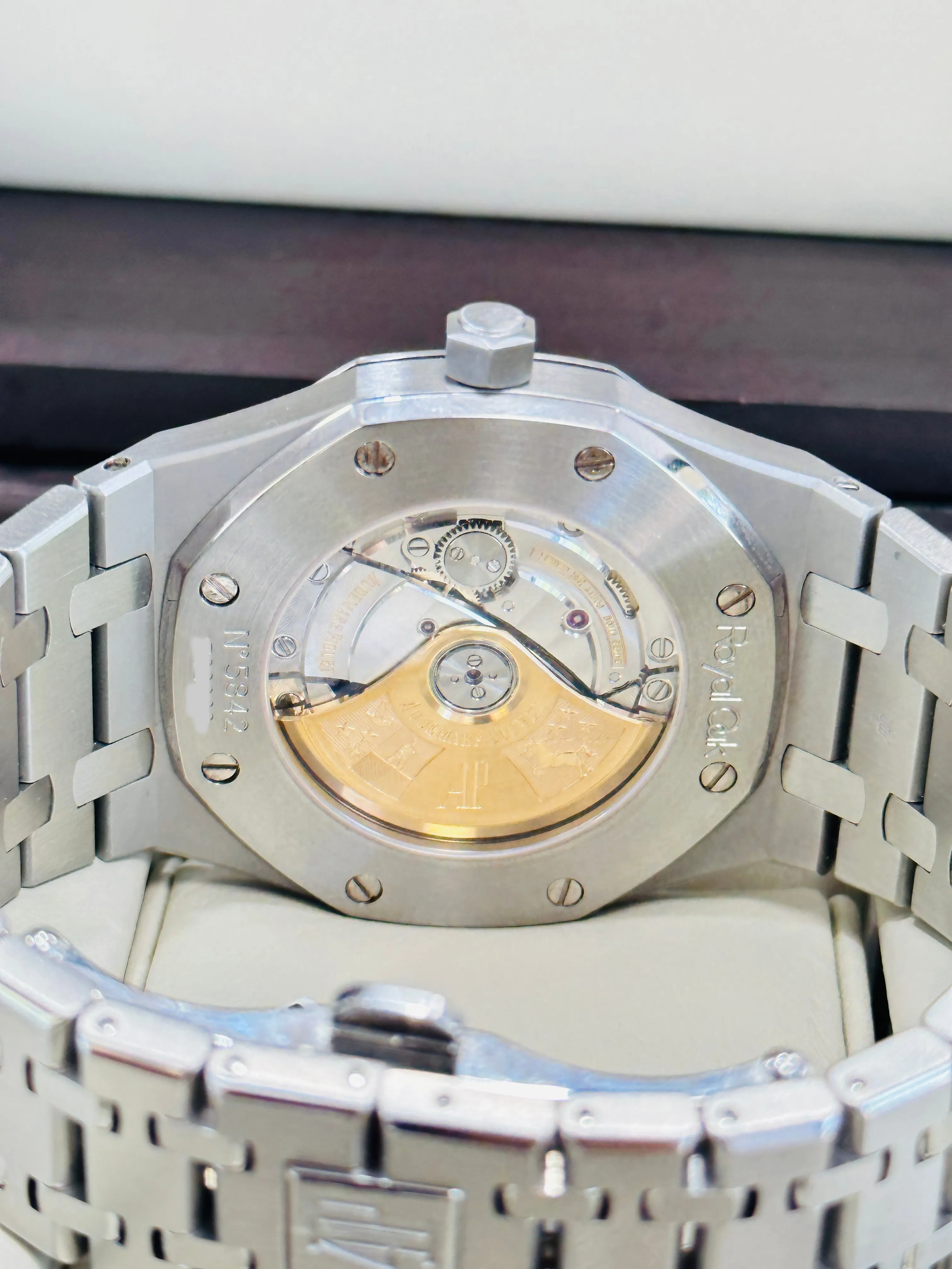 Audemars Piguet Royal Oak 15300ST.OO.1220ST.03 39mm Stainless steel Black 16