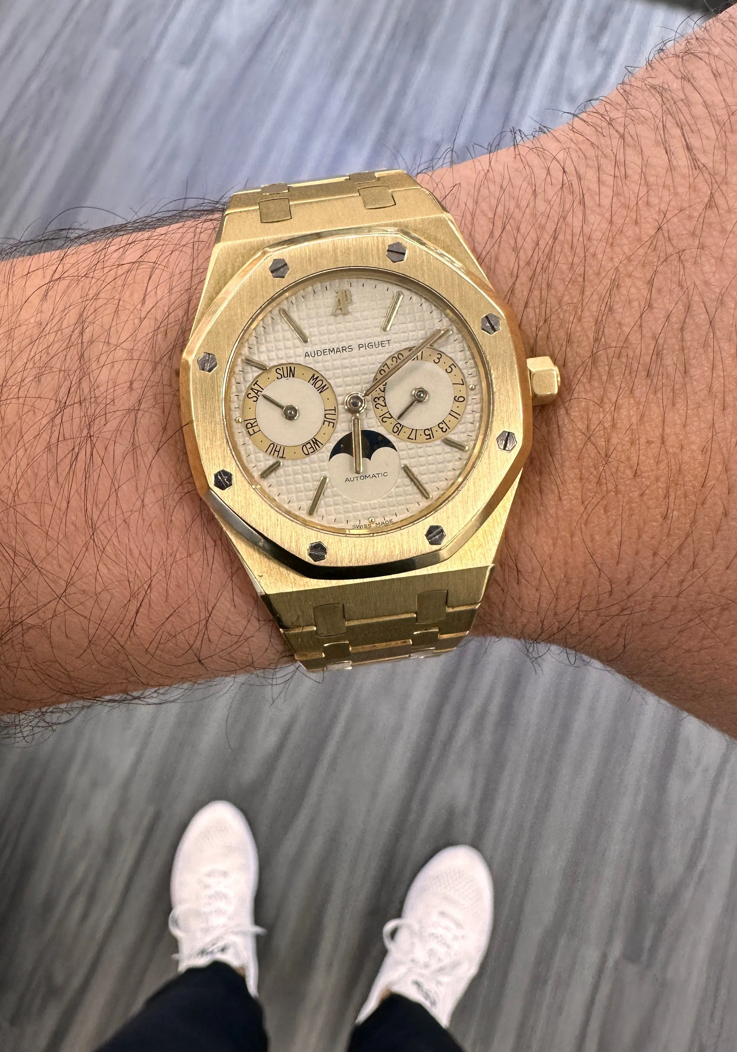 Audemars Piguet Royal Oak 25594BA.OO.0477BA.01 36mm Yellow gold Cream 6