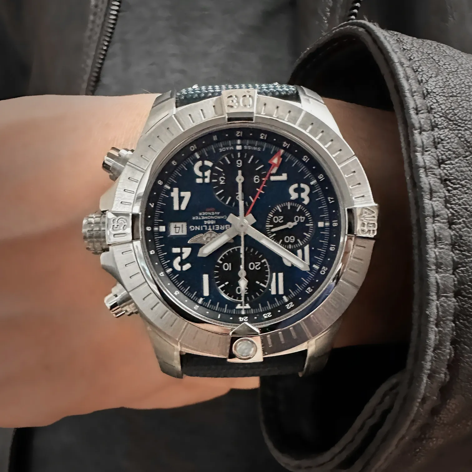 Breitling Avenger 45mm Stainless steel Blue 4