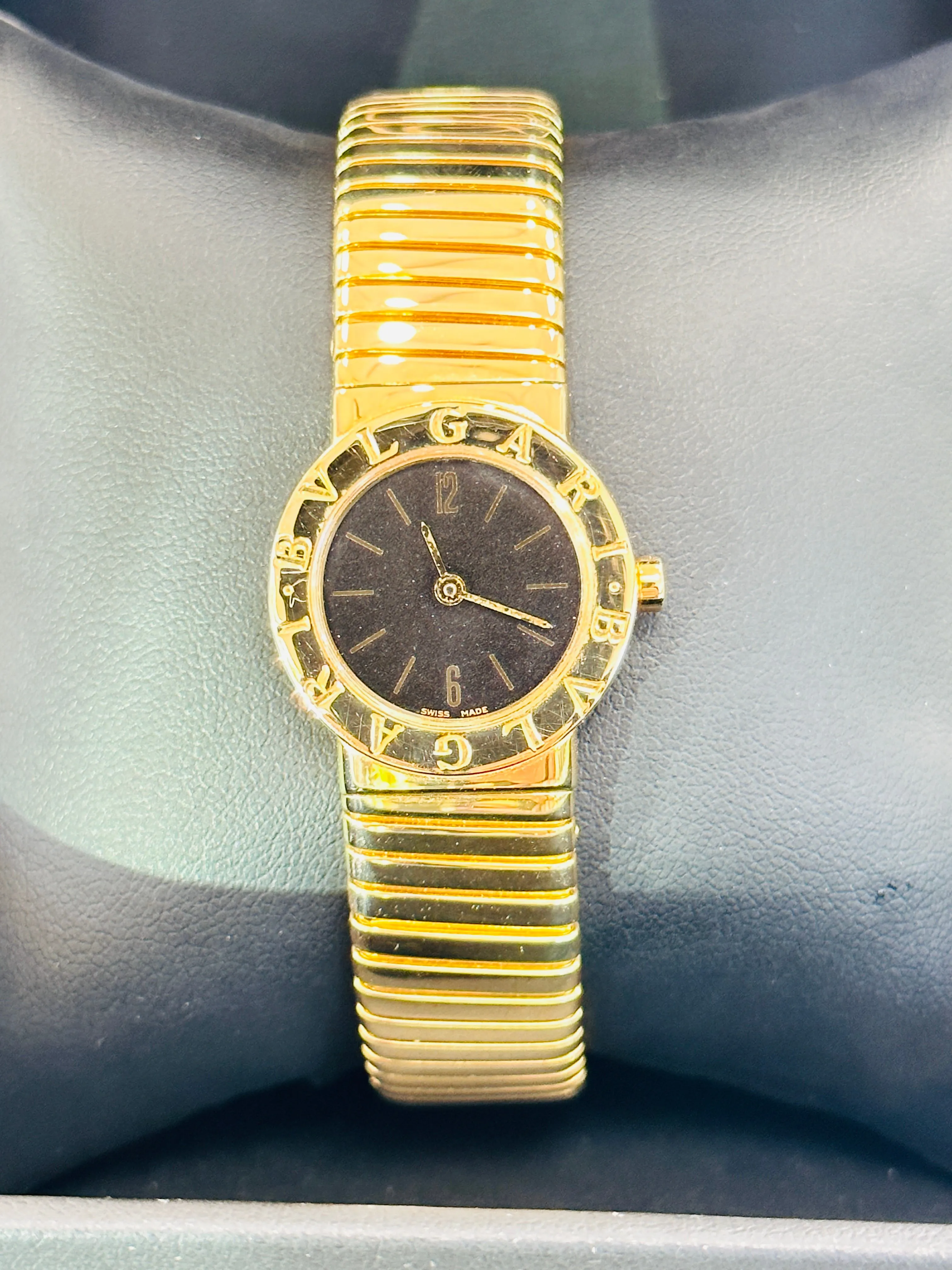 Bulgari Bulgari BB 23 2T 23mm Yellow gold Black