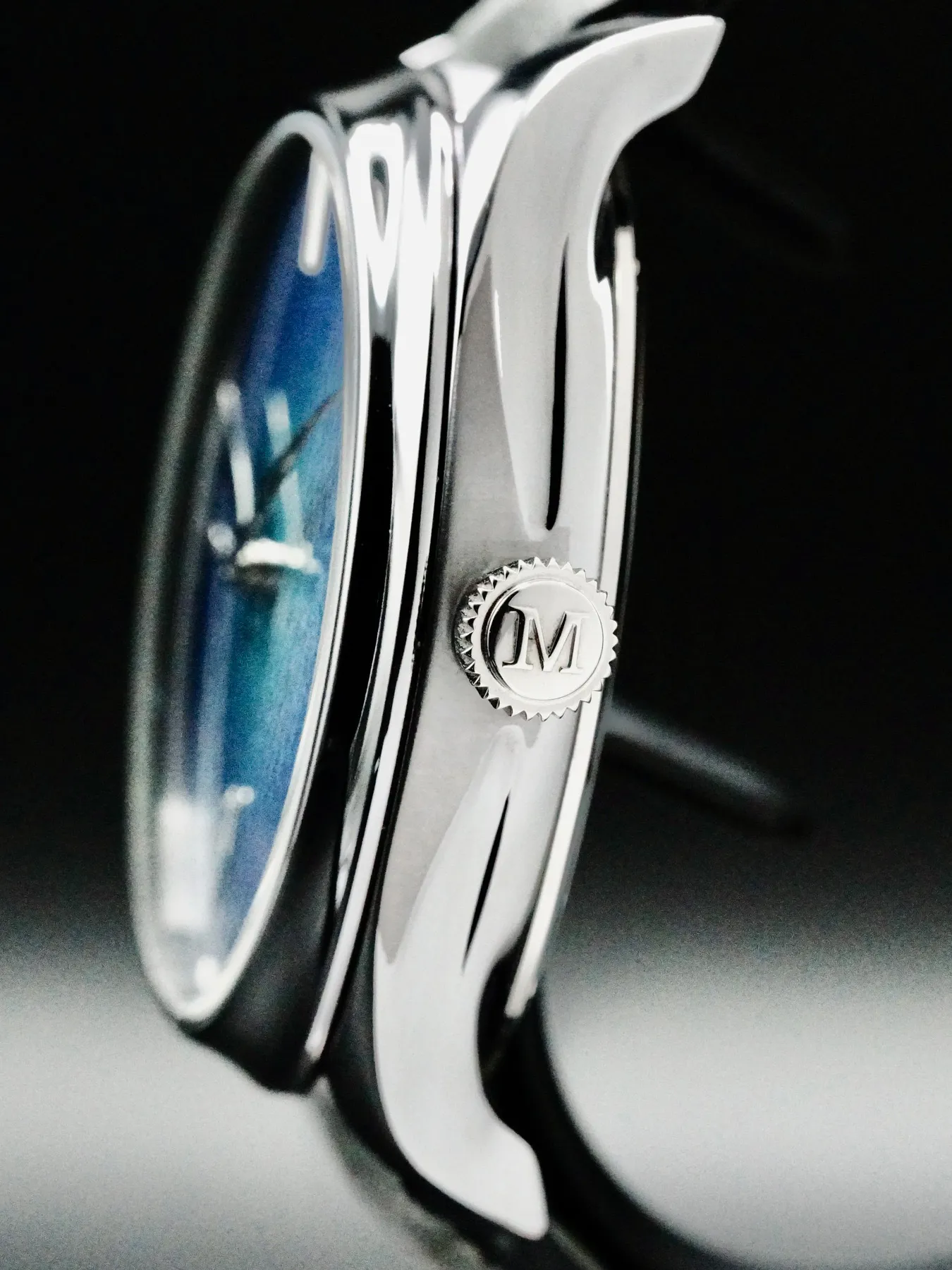 H. Moser & Cie. Endeavour 1800-2000 42mm Tantalum Blue 2