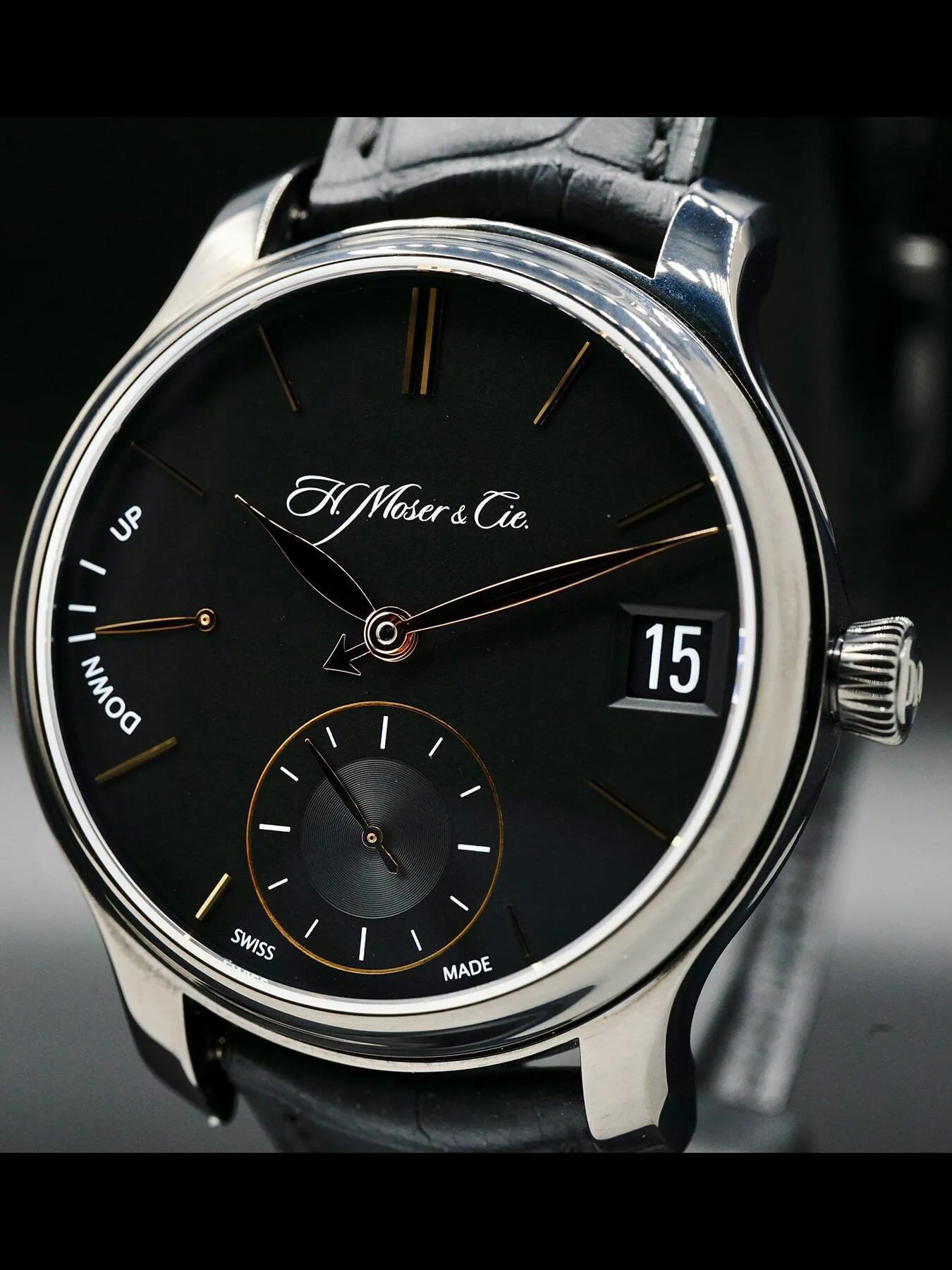 H. Moser & Cie. Endeavour 40.8mm Titanium Black 2