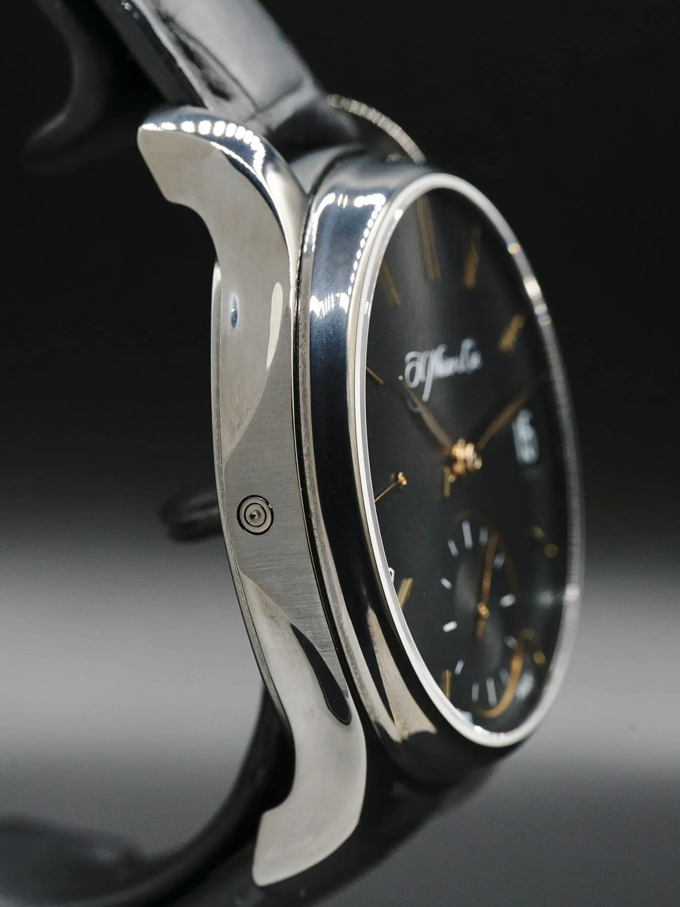 H. Moser & Cie. Endeavour 40.8mm Titanium Black 3