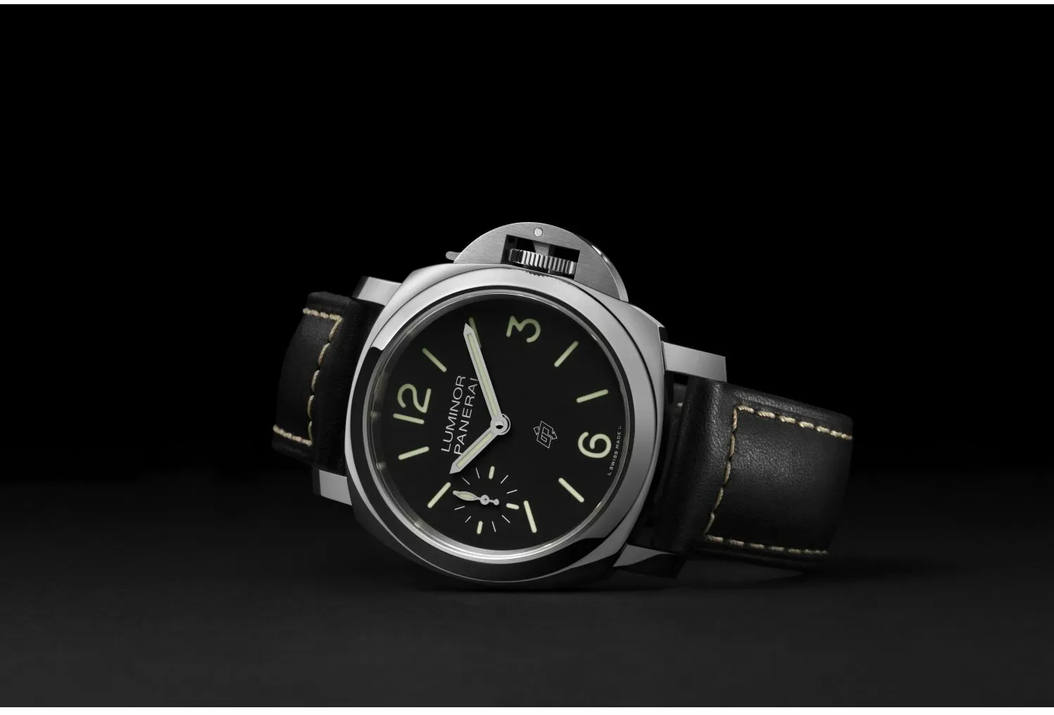 Panerai Luminor PAM01084 44mm Stainless steel Black 2