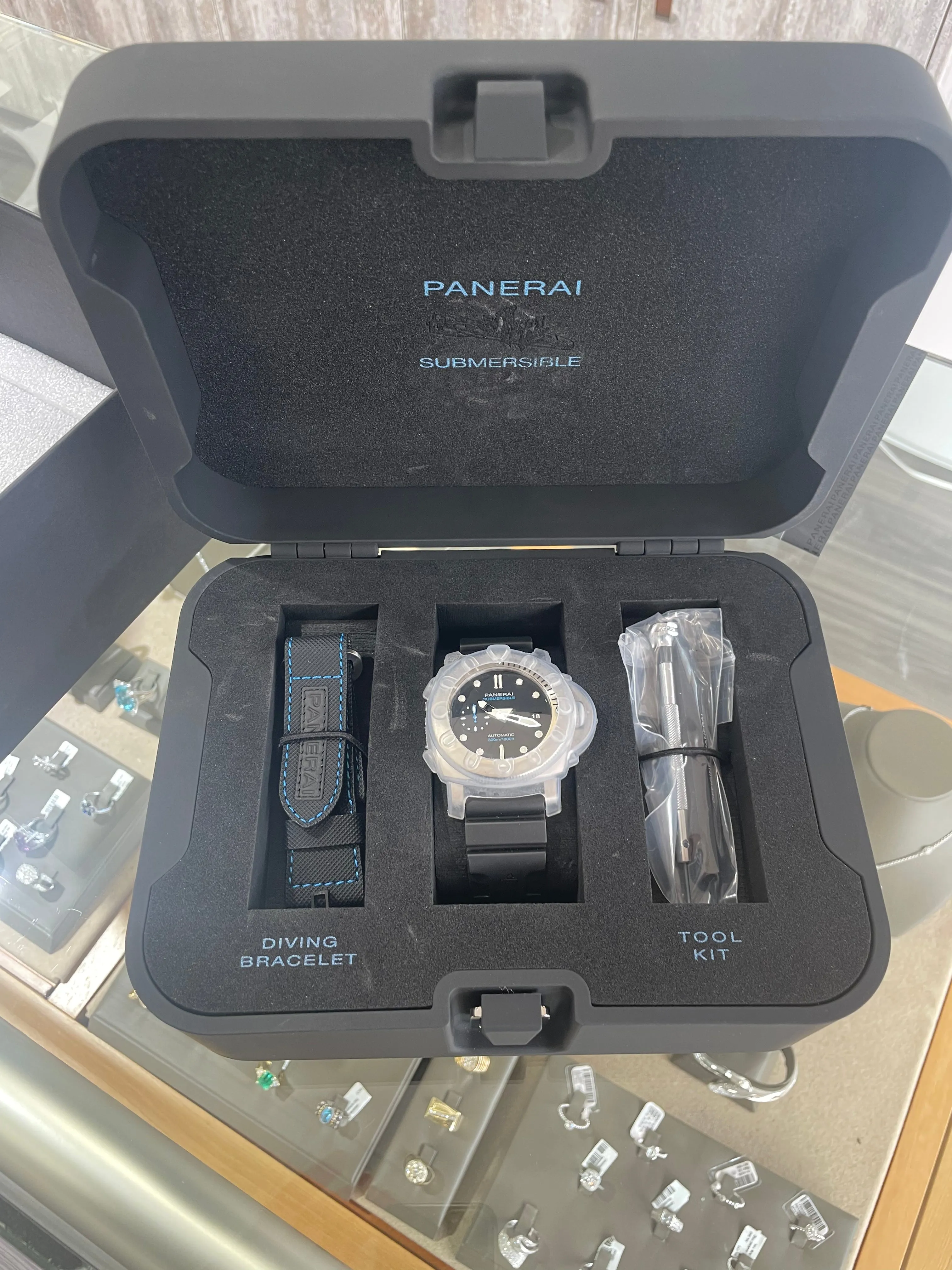 Panerai Submersible PAM 01305 47mm Titanium Black 1