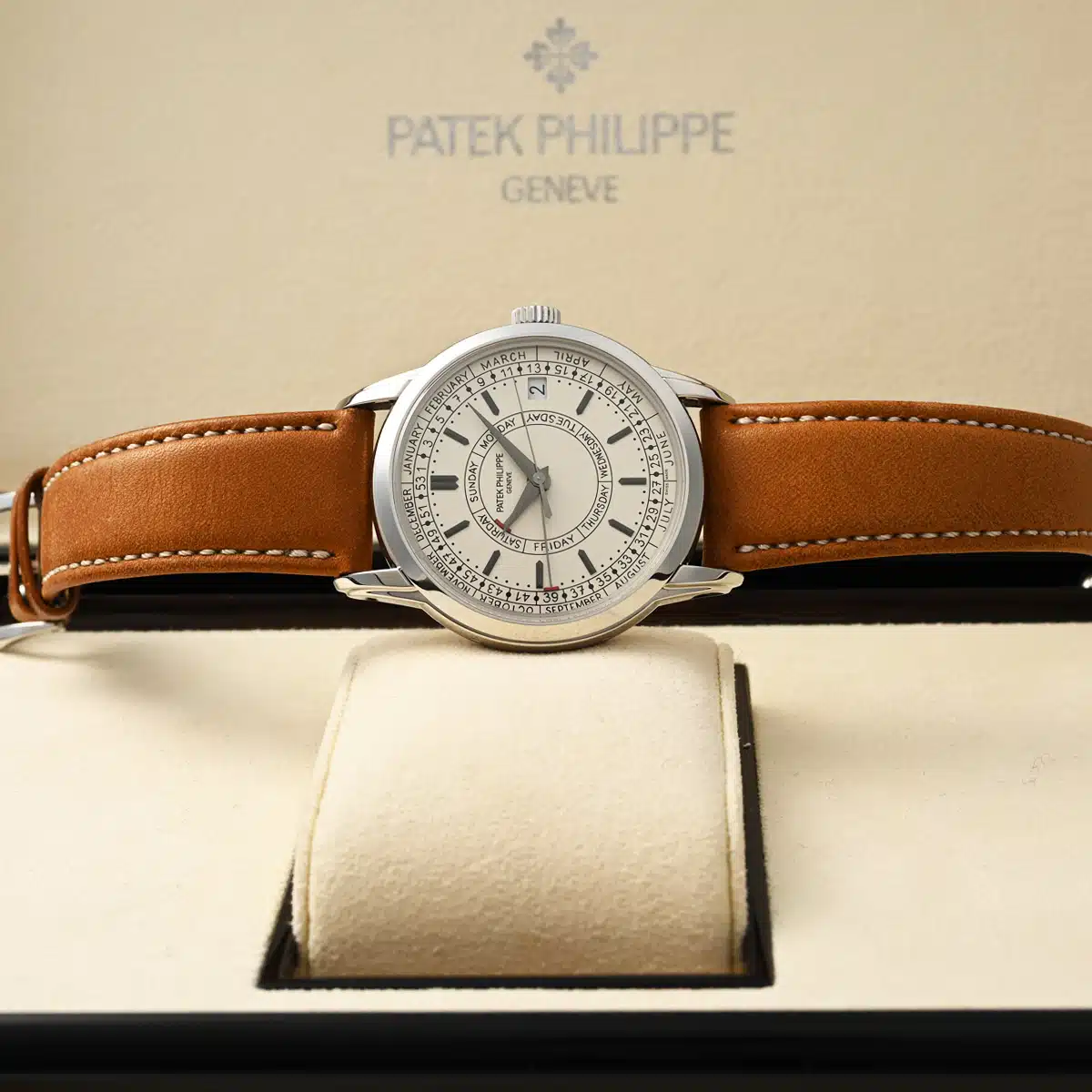 Patek Philippe Calatrava 5212A 40mm Stainless steel Silver 2