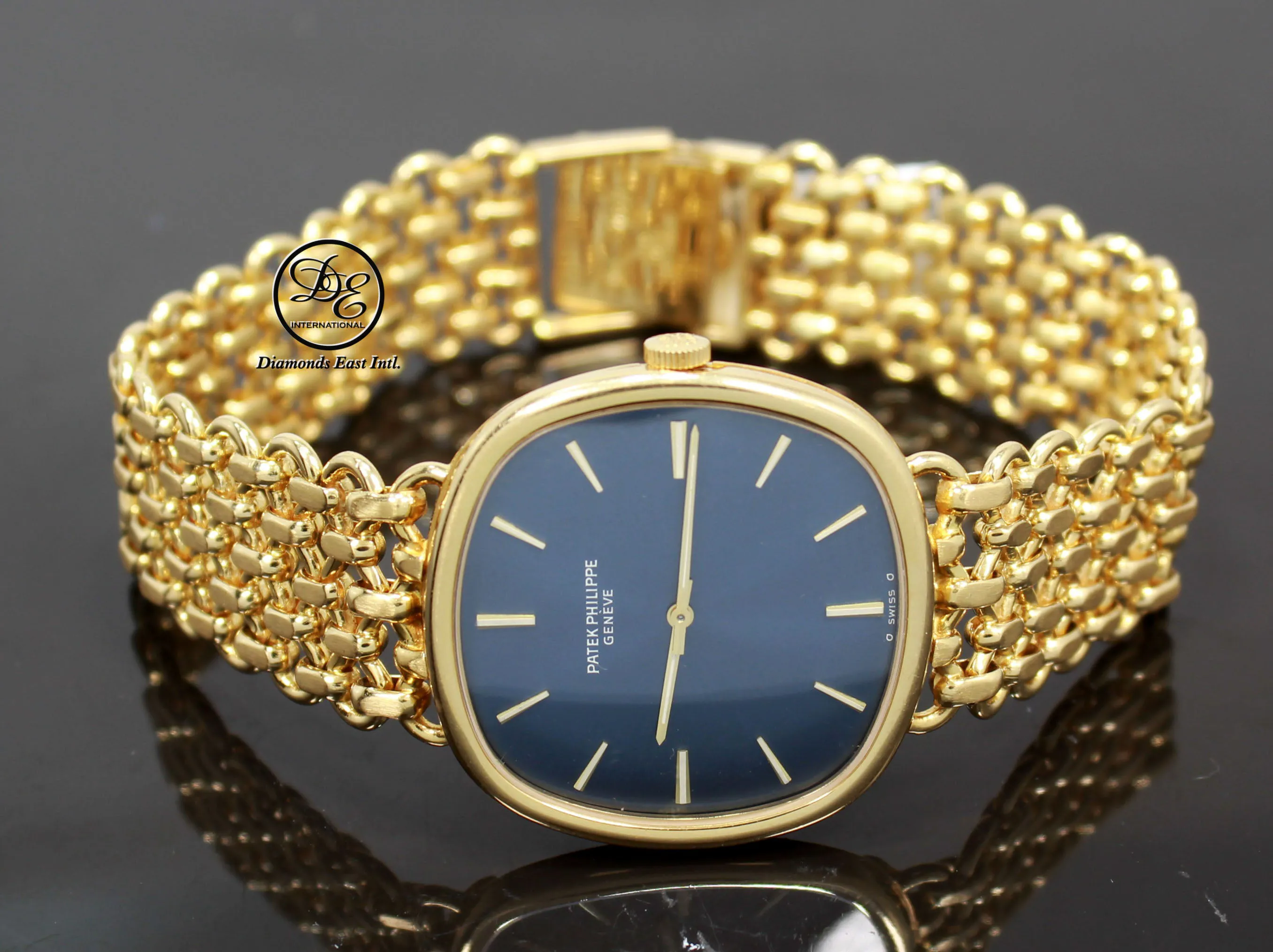 Patek Philippe Ellipse 3844 33mm Yellow gold and 18k yellow gold Blue 6