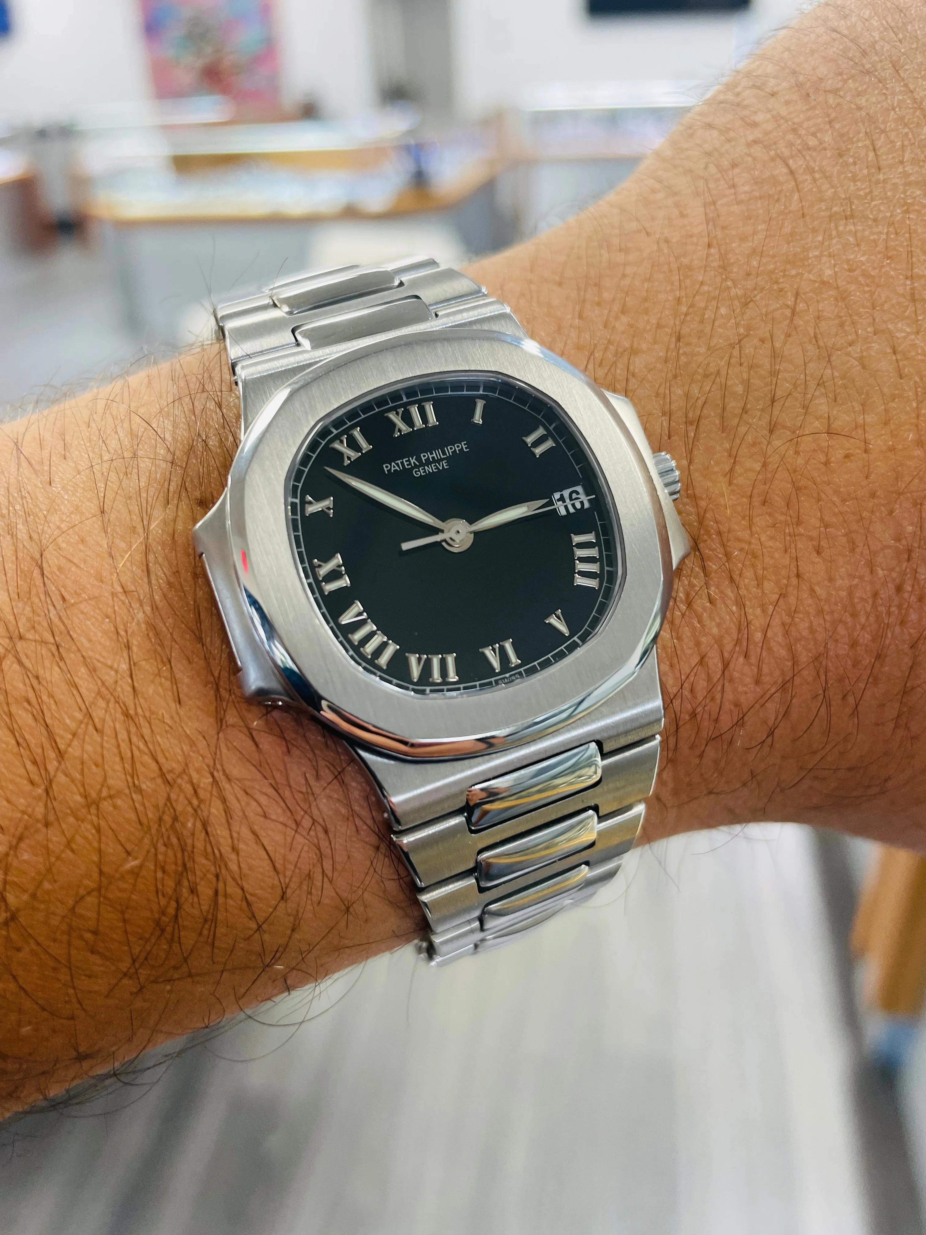 Patek Philippe Nautilus 3800/1A-001 37.5mm Stainless steel Black 7