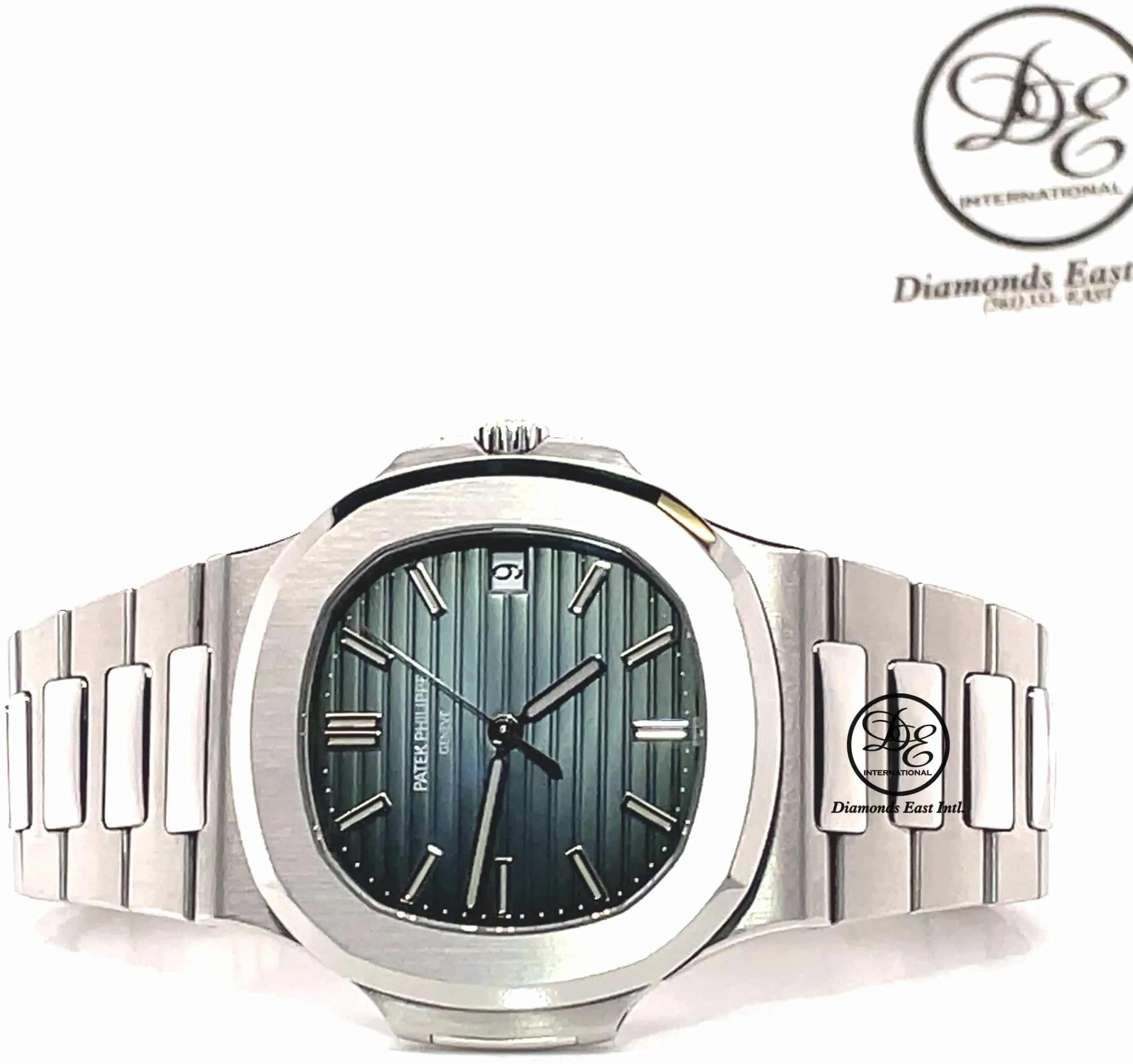 Patek Philippe Nautilus 5711/1A-010 40mm Stainless steel Blue 5