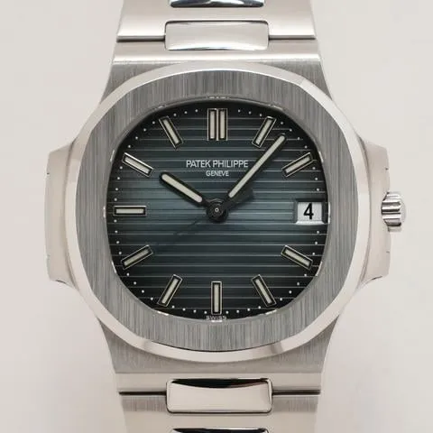 Patek Philippe Nautilus 5800/1A-001 38.5mm Stainless steel Blue