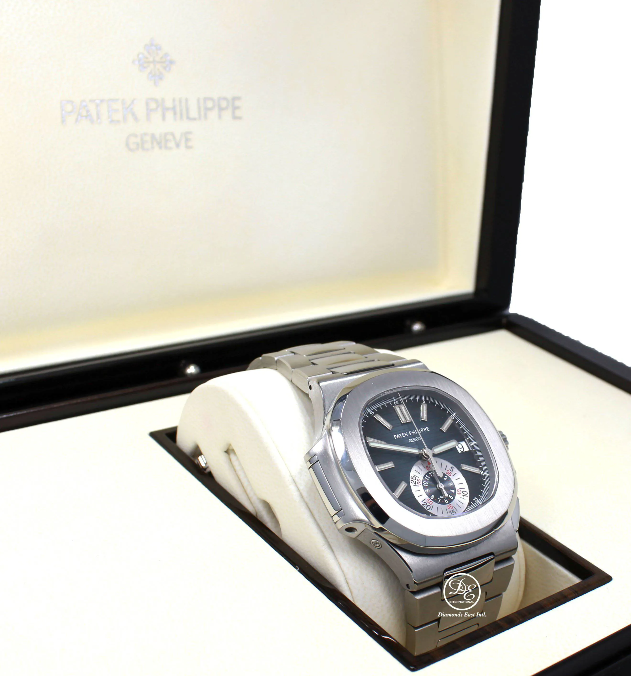 Patek Philippe Nautilus 5980/1A 40mm Stainless steel Blue 2