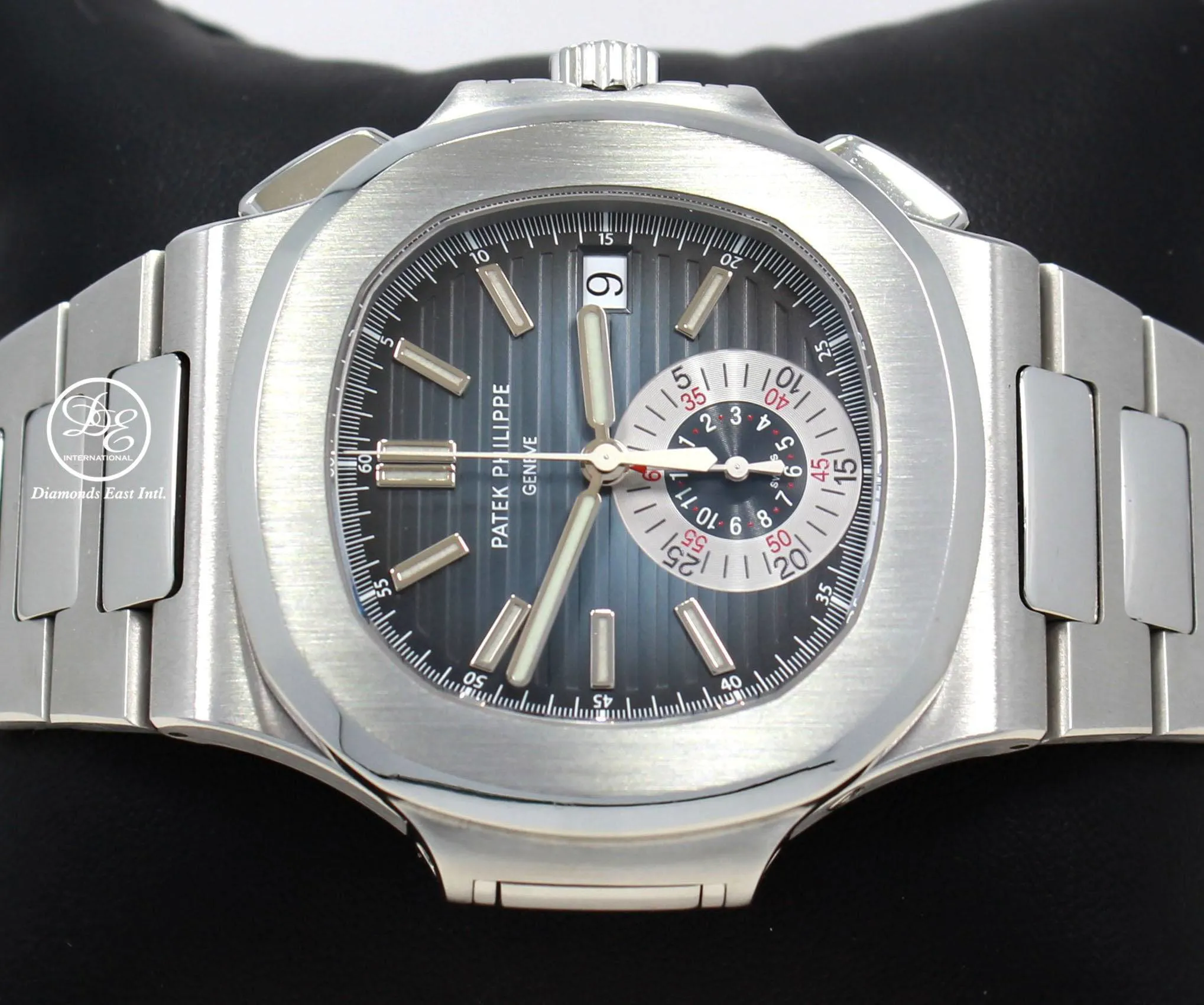 Patek Philippe Nautilus 5980/1A 40mm Stainless steel Blue 9