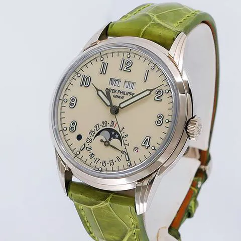 Patek Philippe Perpetual Calendar 5320G-001 40mm White gold Beige