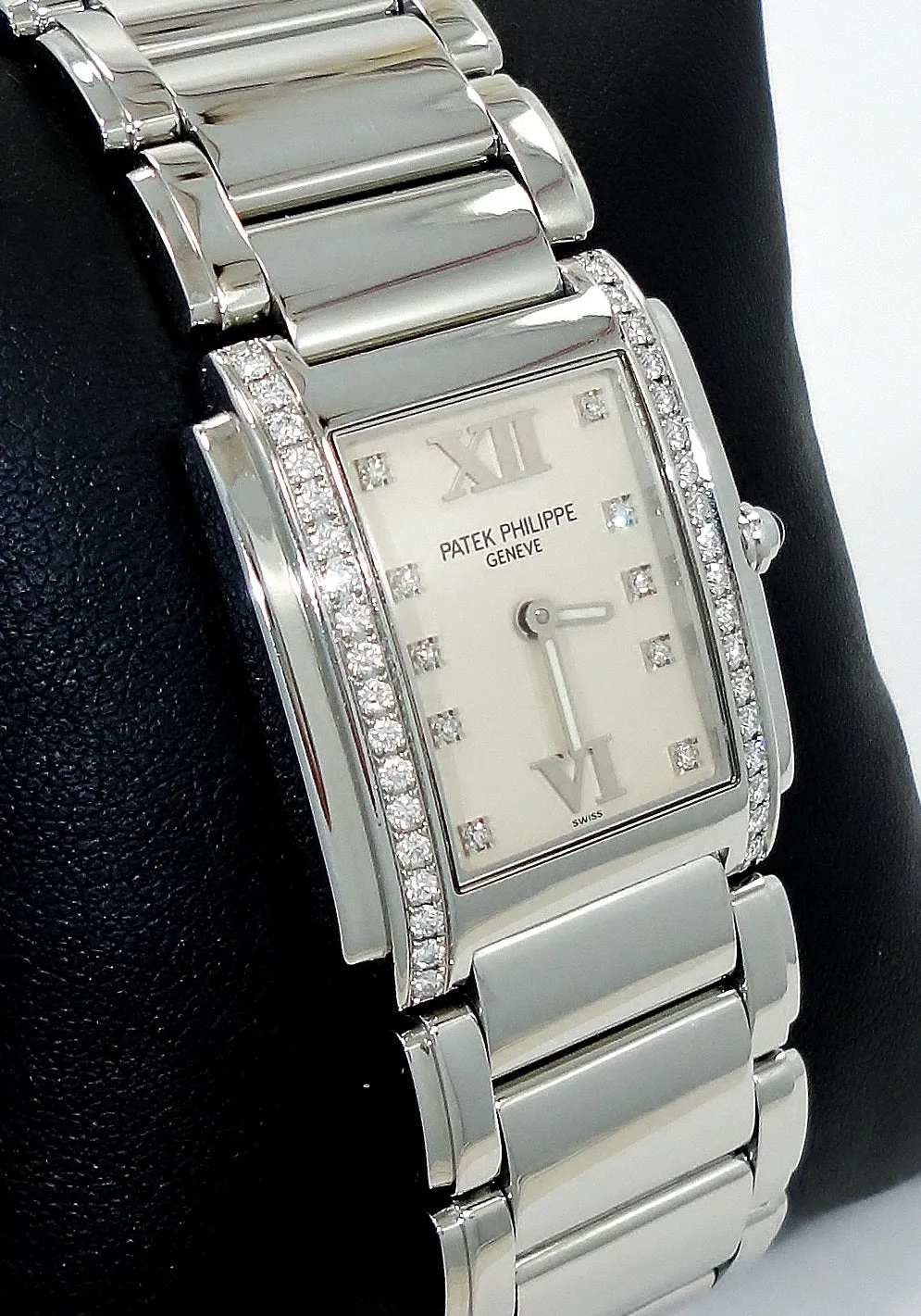 Patek Philippe Twenty~4 4 4910/10A-011 25mm Stainless steel Ivory 1