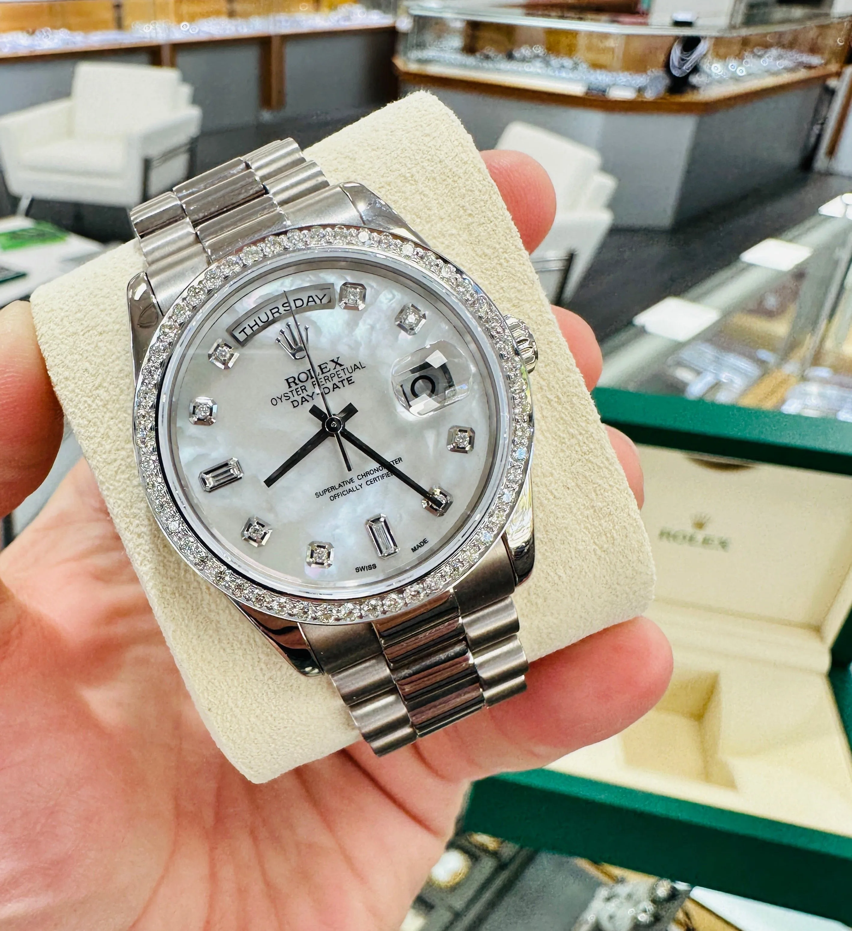 Rolex Day-Date 36 118209 36mm White gold Diamond