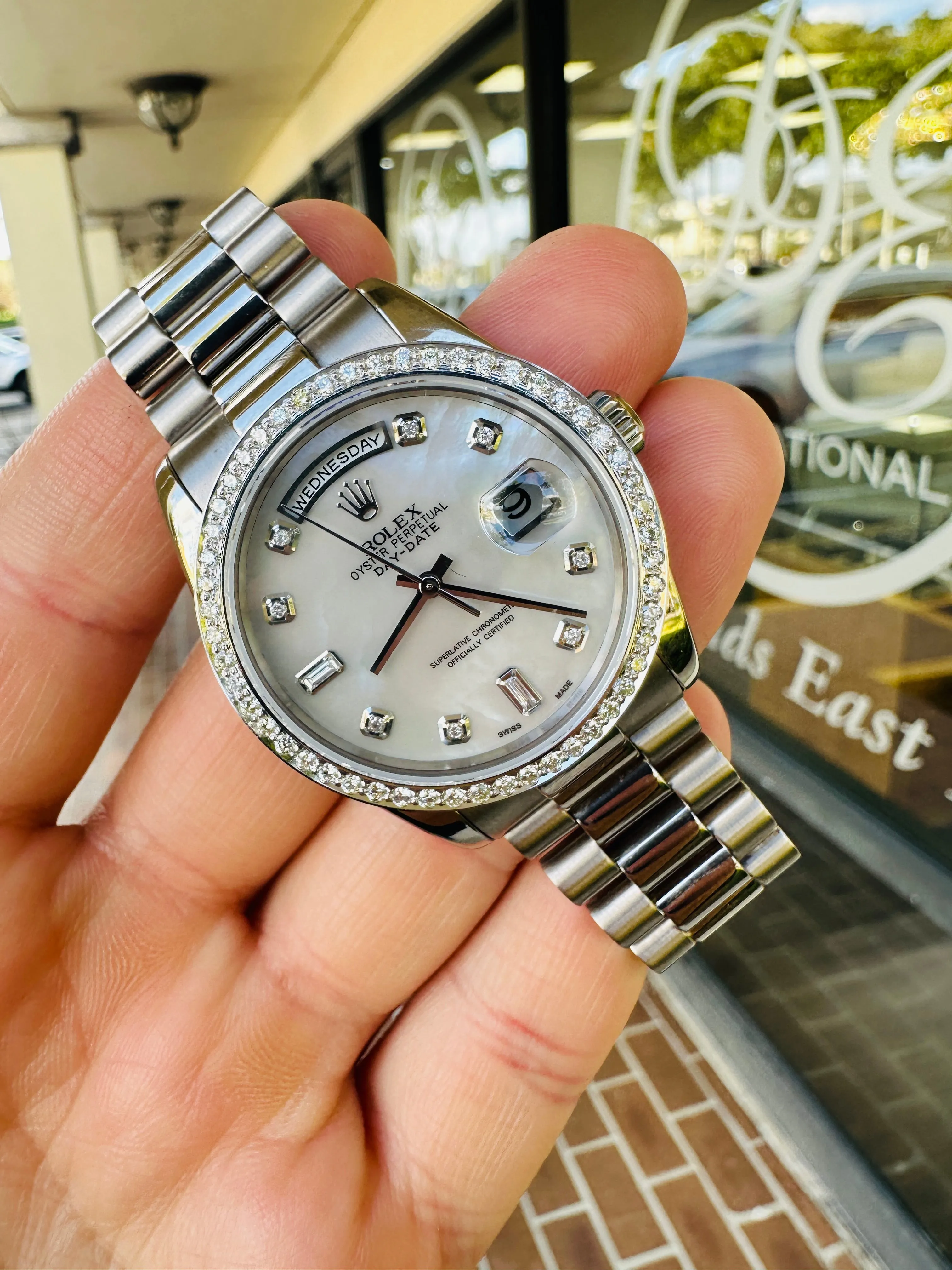 Rolex Day-Date 36 118209 36mm White gold Diamond 17